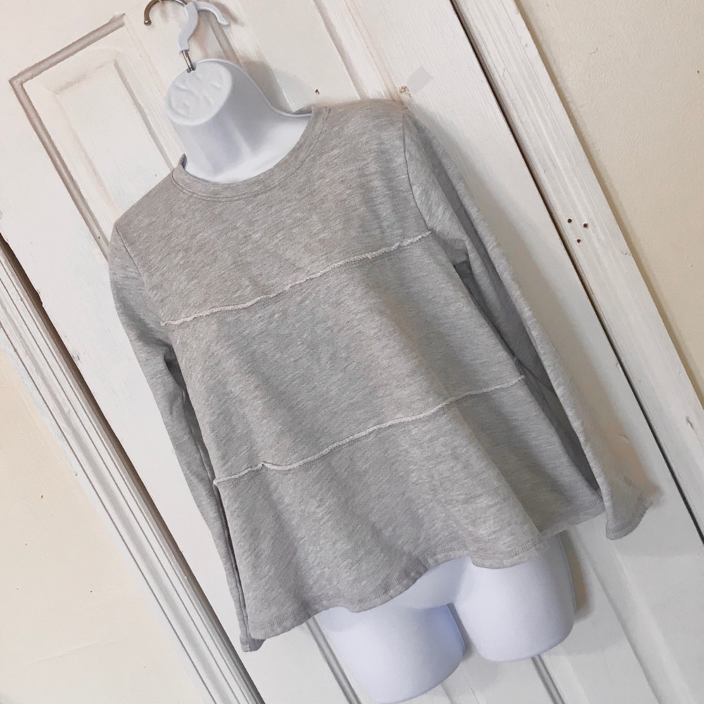 Horizontal Reverse Stitched Athletic Top - Picture 4 of 4